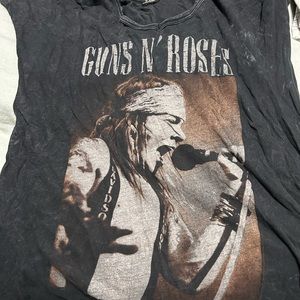 Guns n’ roses T-shirt size medium